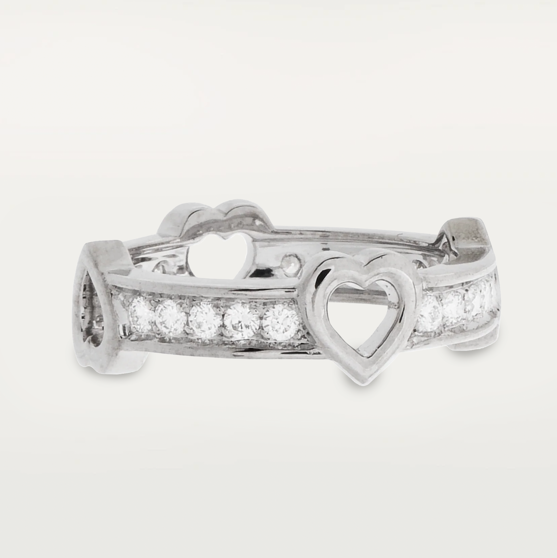 Amare ring